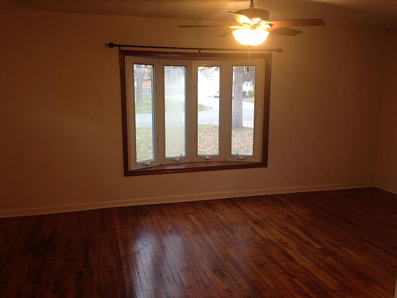 2nd image of 1216 Noble St