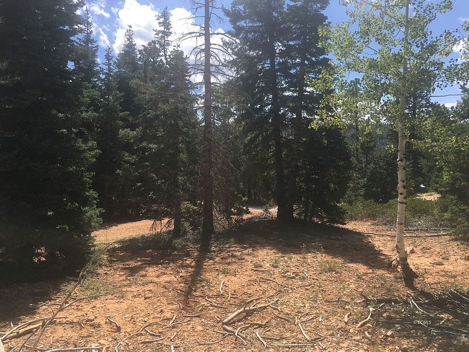 2nd image of 1080 W Cascade Dr #D