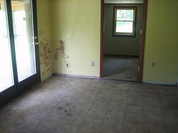 5th image of 11054 S Licking Pike