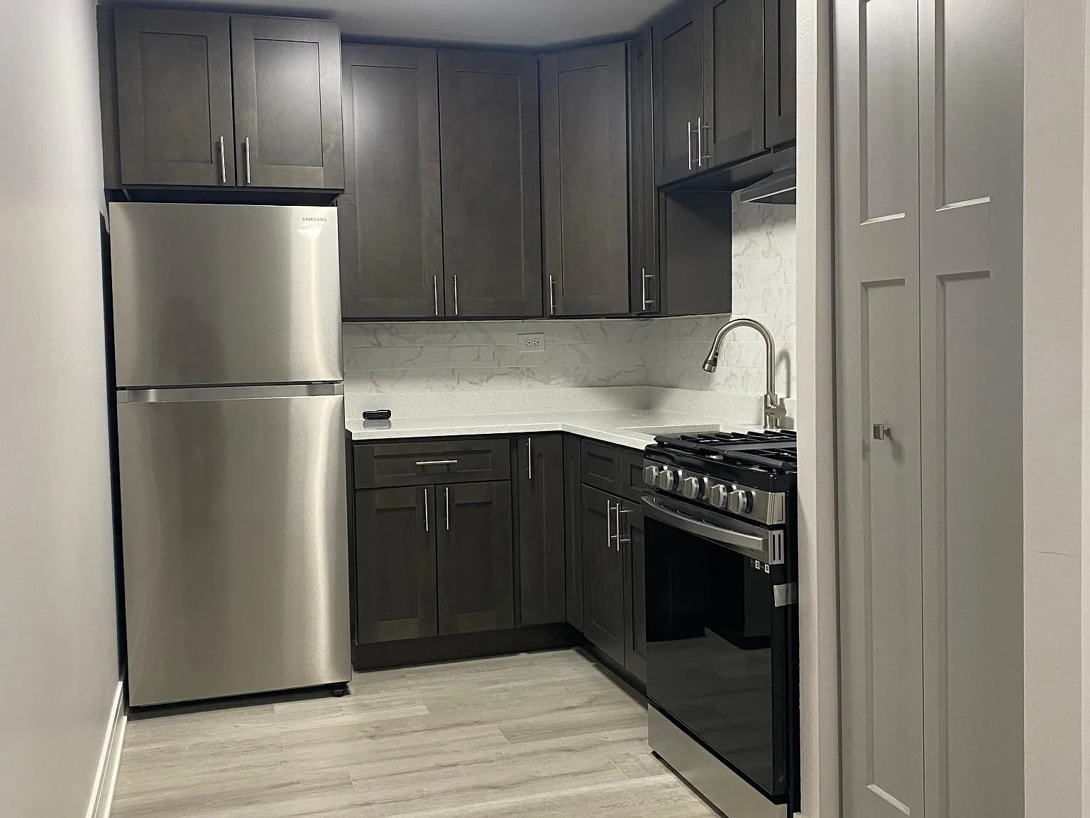 1 bed, 745 sqft, $1,635 — Photo 2