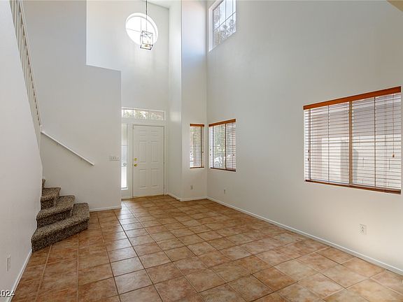 4th image of 7262 Crest Peak Ave