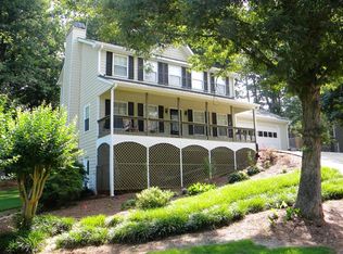 155 Farm Hill Cir, Roswell, GA 30075