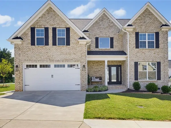 894 Shady Hill Dr, Lewisville, NC 27023
