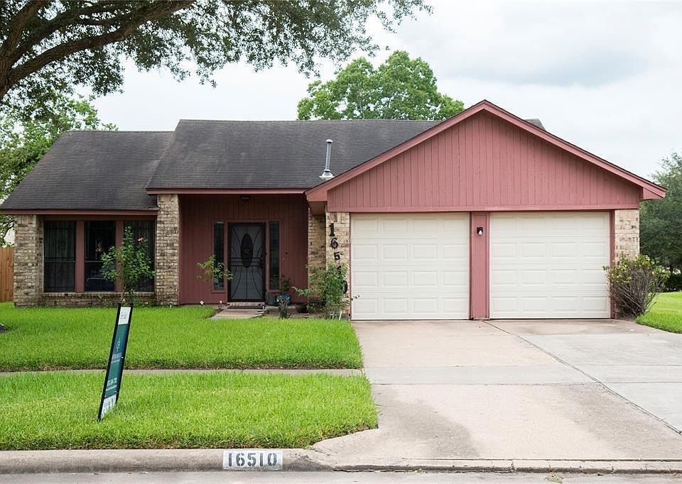 1st image of 16510 Sentinel Dr