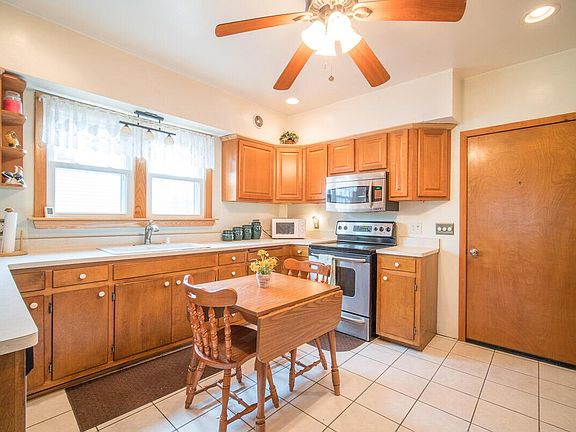 3rd image of 3725 E Holmes Ave #3725A