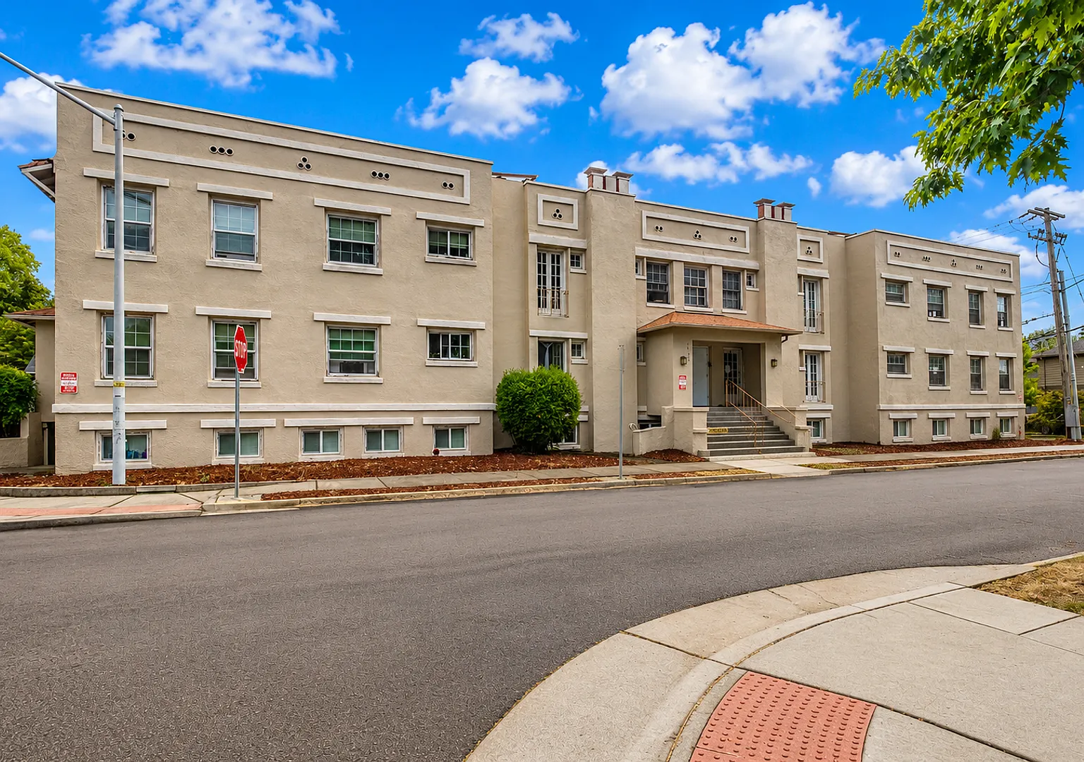 Avondale Apartments | 25 Unit Apartment Complex | Near McNary Field | Near OSU Campus — Photo 4