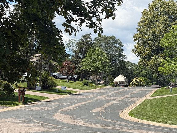 4th image of 854 Sudberry Ln