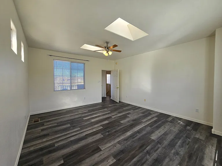 4421 Blue Juniper Loop — Photo 22
