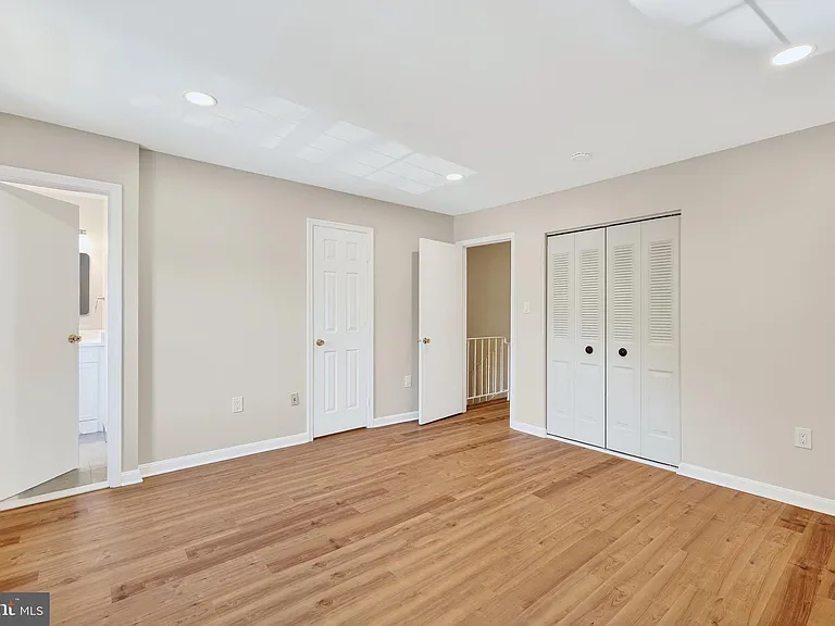 7306 Eggar Woods Ln — Photo 16