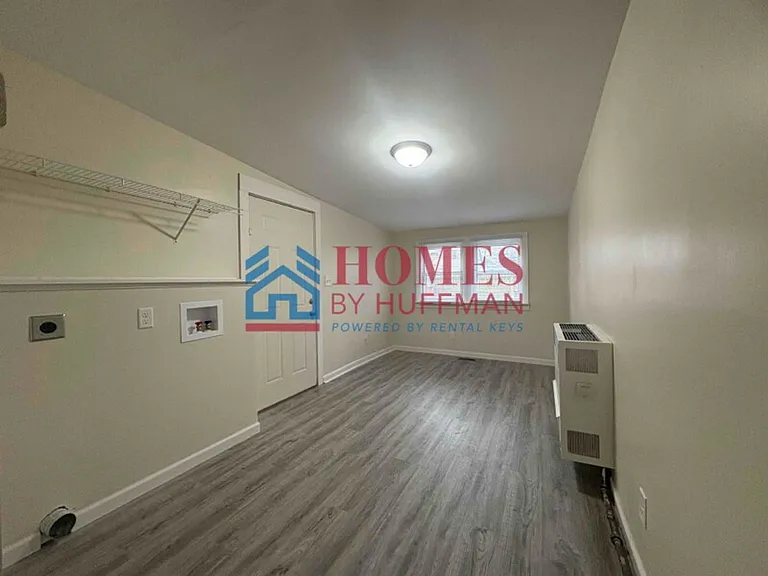 1310 W Delaware St — Photo 19