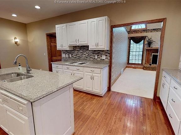 4th image of 304 Woodbridge Dr