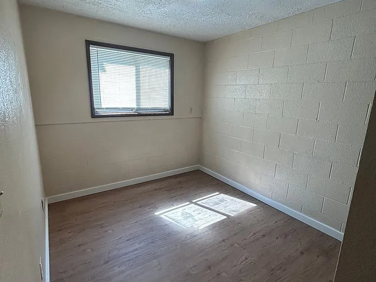 111 Beacon Hill Dr — Photo 7