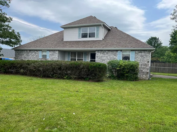 1430 E Mt Gilead Road, Bolivar, MO 65613