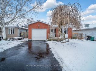 261 Country Hill Dr, Kitchener, ON N2E 2C1