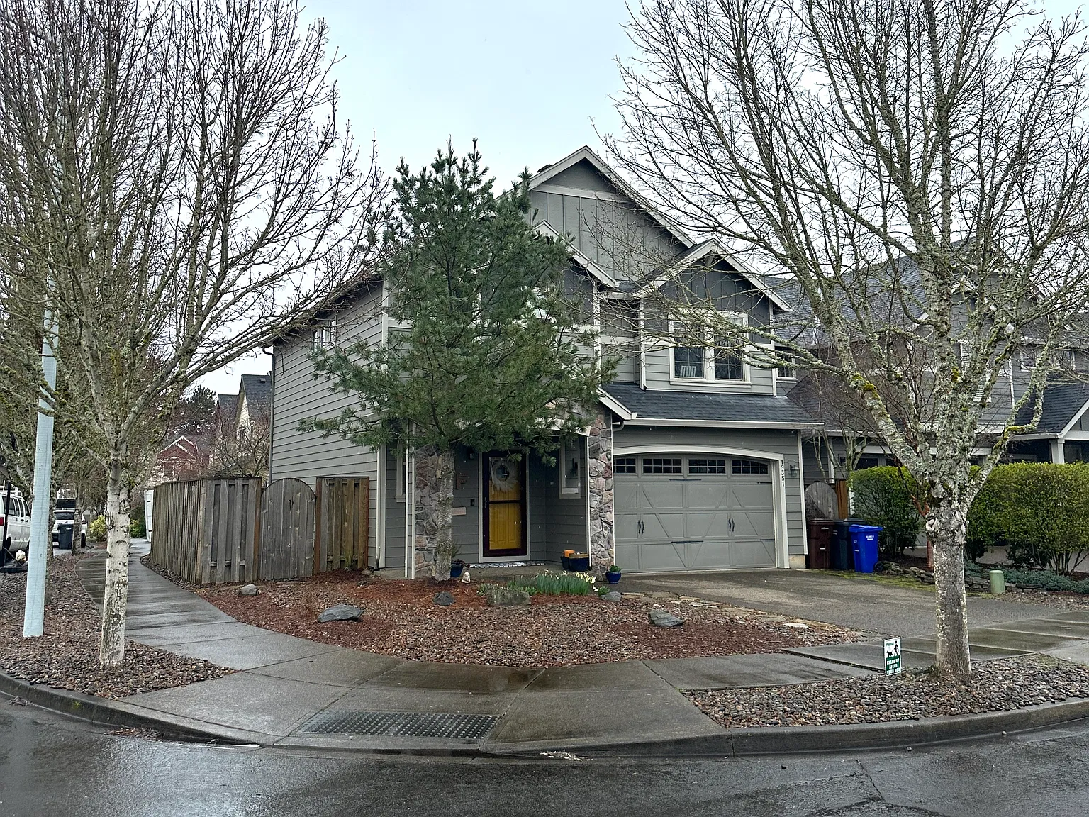 3 bed, 1756 sqft, $2,995 — Photo 3