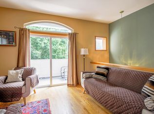 2450 NW 57th St, Seattle, WA 98107