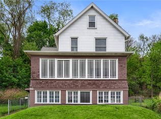 228 W 11th Ave, Tarentum, PA