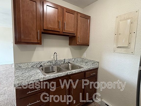 2nd image of 1101 Main Ave APT 9