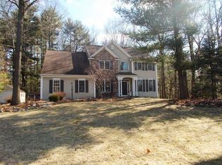 19 Parkside Trl, Ballston Lake, NY 12019