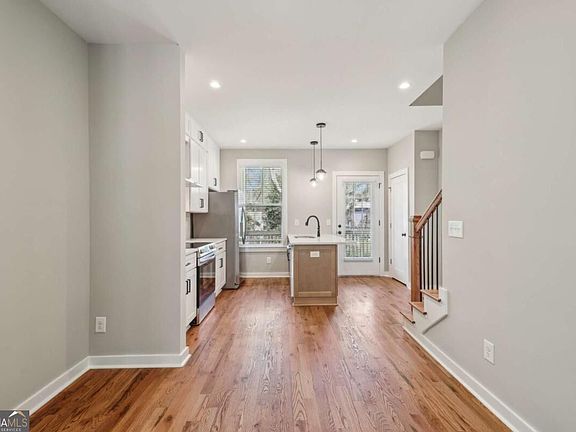 5th image of 1095 Tucker Ave #503