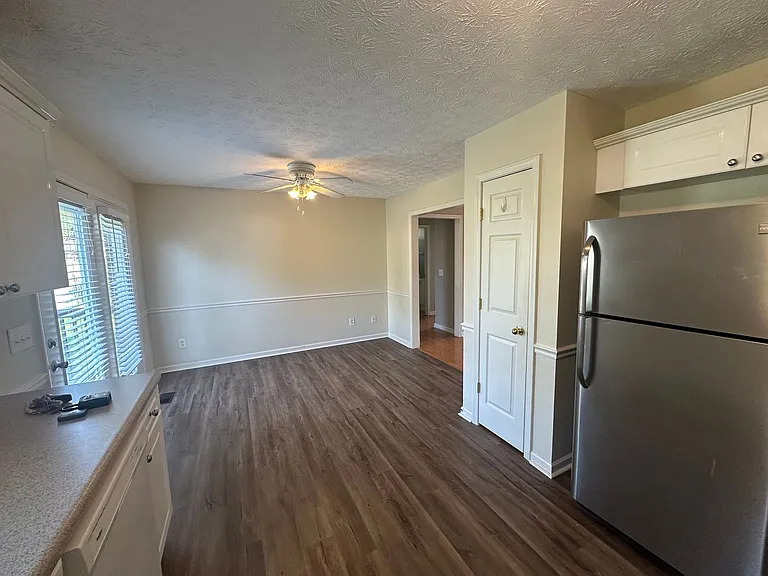3222 Briarhill Ct — Photo 11