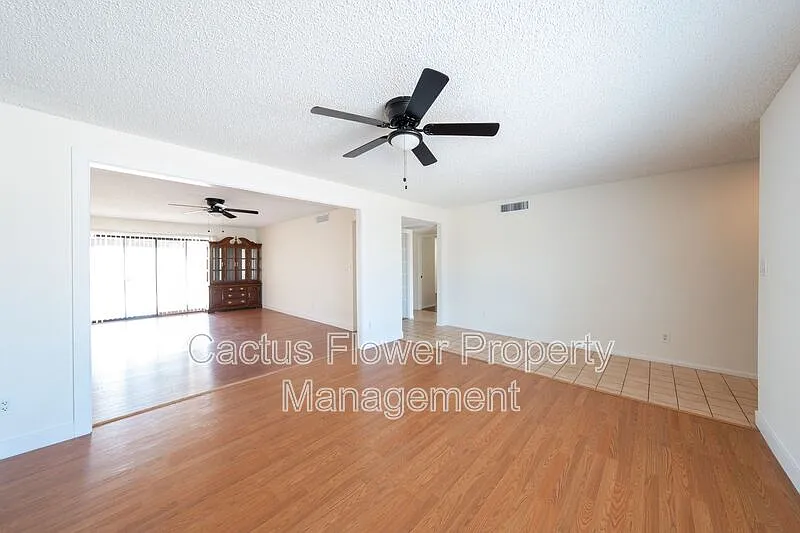 4 bed, 2.0 bath, 1826 sqft, $2,095 — Photo 4
