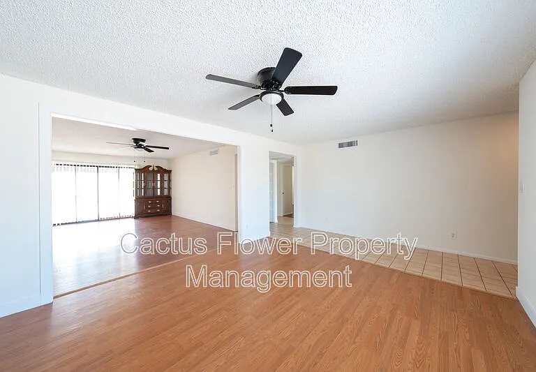 2147 W Edgewood Ave — Photo 4