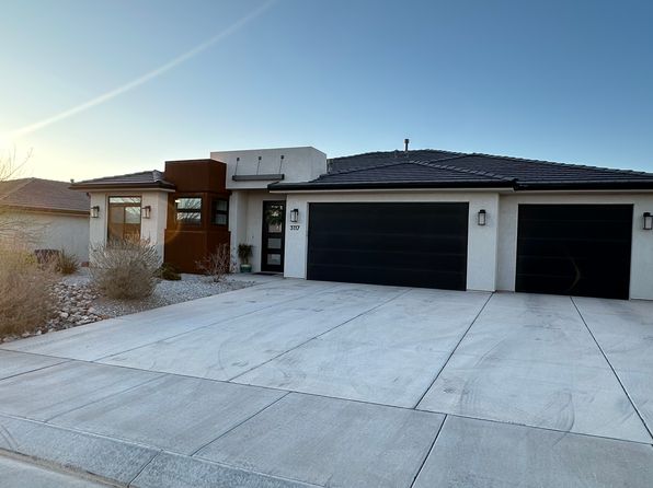 3117 E Lavatera Dr