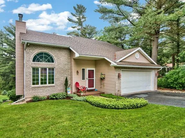 35 Oriole Dr, Palmerton, PA 18071