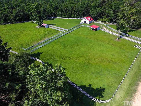 2nd image of 216 Homestead Ln