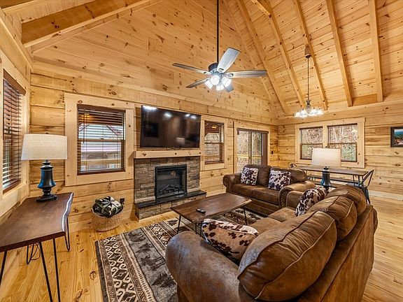 4th image of 2222 Alpine Village Way