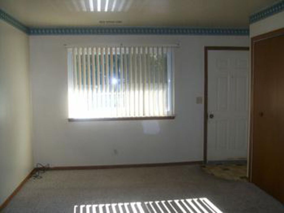 2nd image of 2710 Bay City Rd APT 6