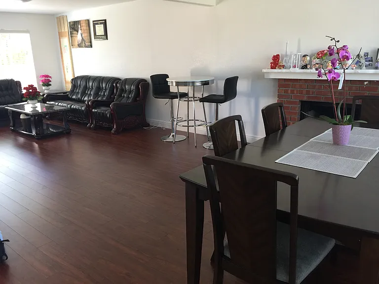 Flintmont Dr — Photo 18