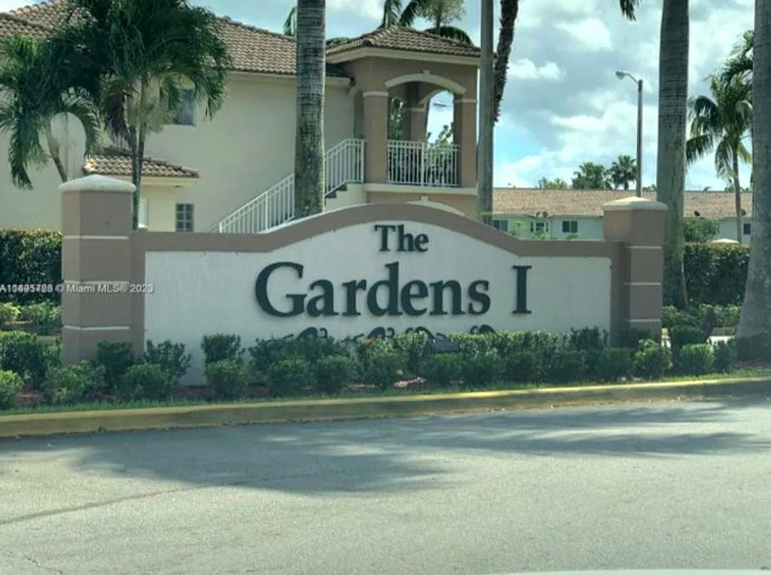 3 bed, 2.5 bath, 1024 sqft, $2,250 — Photo 1
