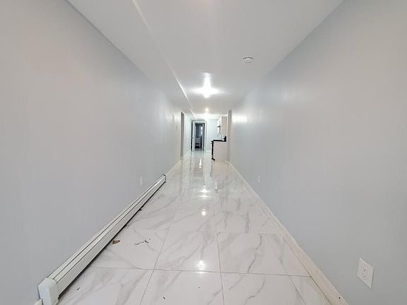 4th image of 112 Clendenny Ave #2-A