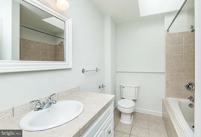 4099 Falls Rd — Photo 12