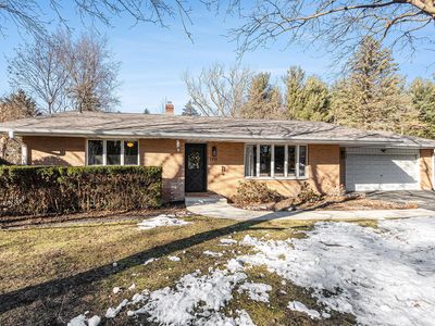 1351 W Marquette Woods Rd, Saint Joseph, MI, 49085