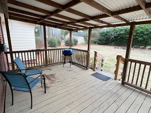 2nd image of 2604 Crockett Dr #D
