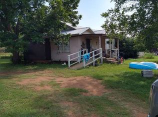 1703 Letcker St, Llano, TX 78643