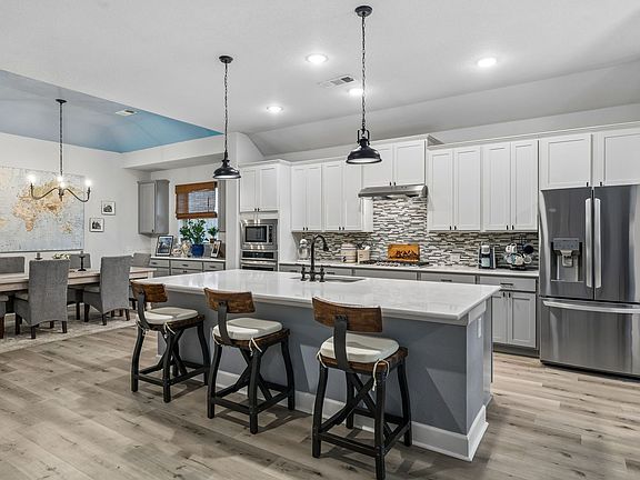 3rd image of 1504 Ranger Rd