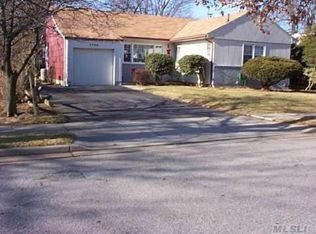 2546 Soper Ave, Baldwin, NY 11510