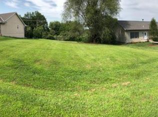 1016 Murray Point, Plattsmouth, NE 68048