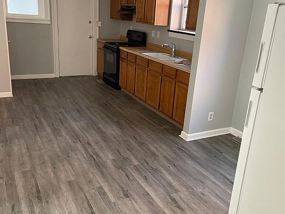 4th image of 1214 Benton Blvd Unit 1214