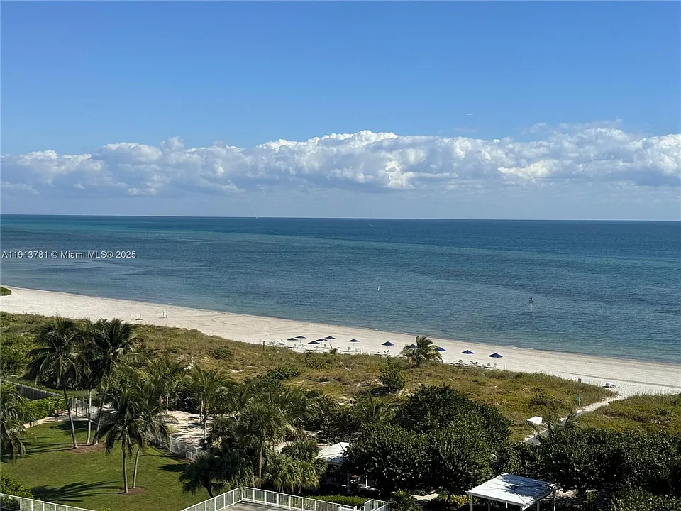 200 Ocean Lane Dr #909