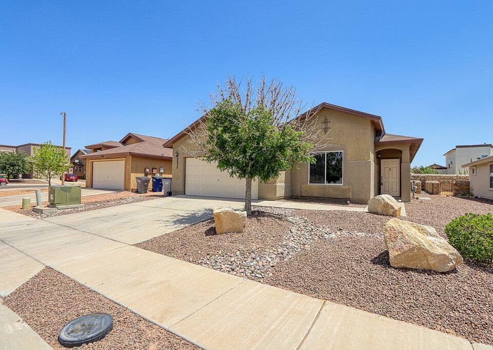 1st image of 2932 Pino Triste Dr