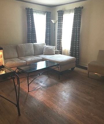 4th image of 9606 S Tulley Ave