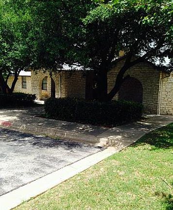 3rd image of 2102 Rawhide Dr