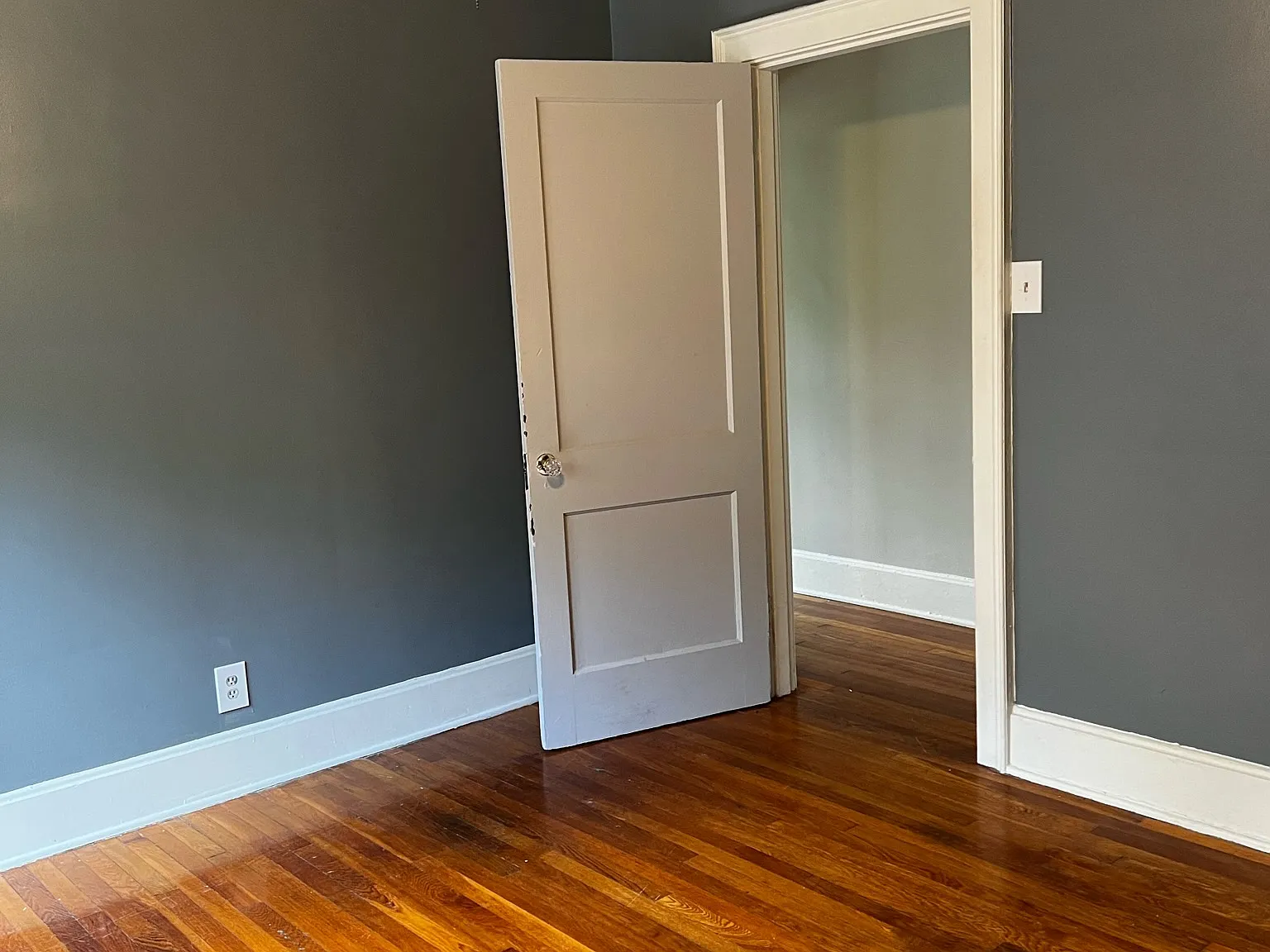 1 bed, 1000 sqft, $1,100 — Photo 4