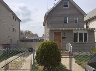 42 Caroline St, Staten Island, NY 10310