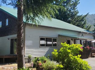32360 Cedar Valley Rd, Gold Beach, OR 97444